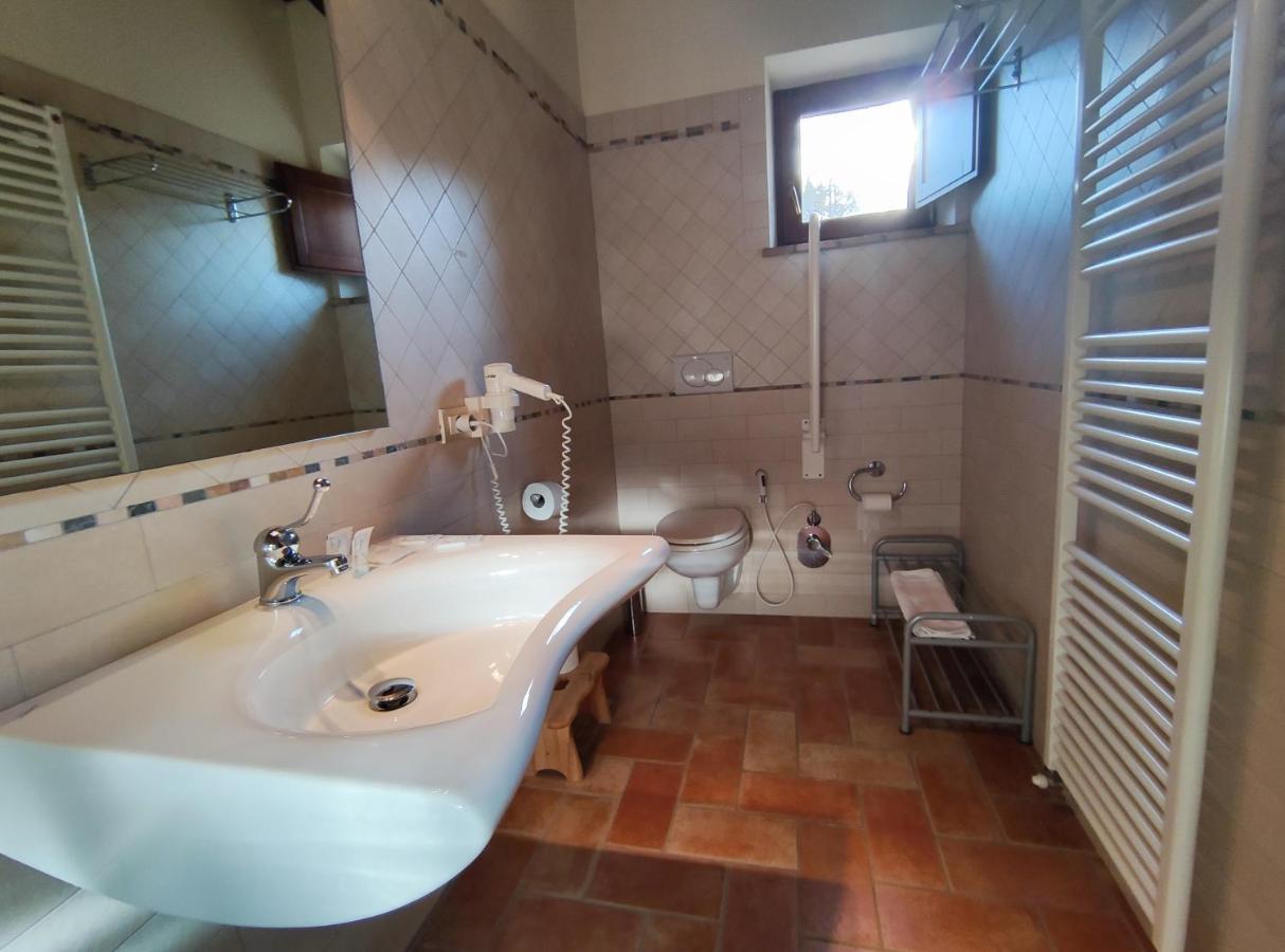Country house Tenuta Delle Rose - *